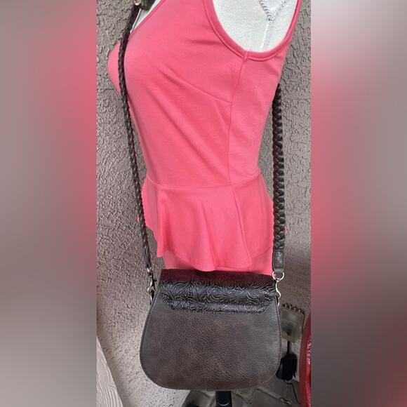 NEW Southwestern Women’s Vegan Brown Turquoise Concho Braided Shoulder Strap Bag - Picture 4 of 11